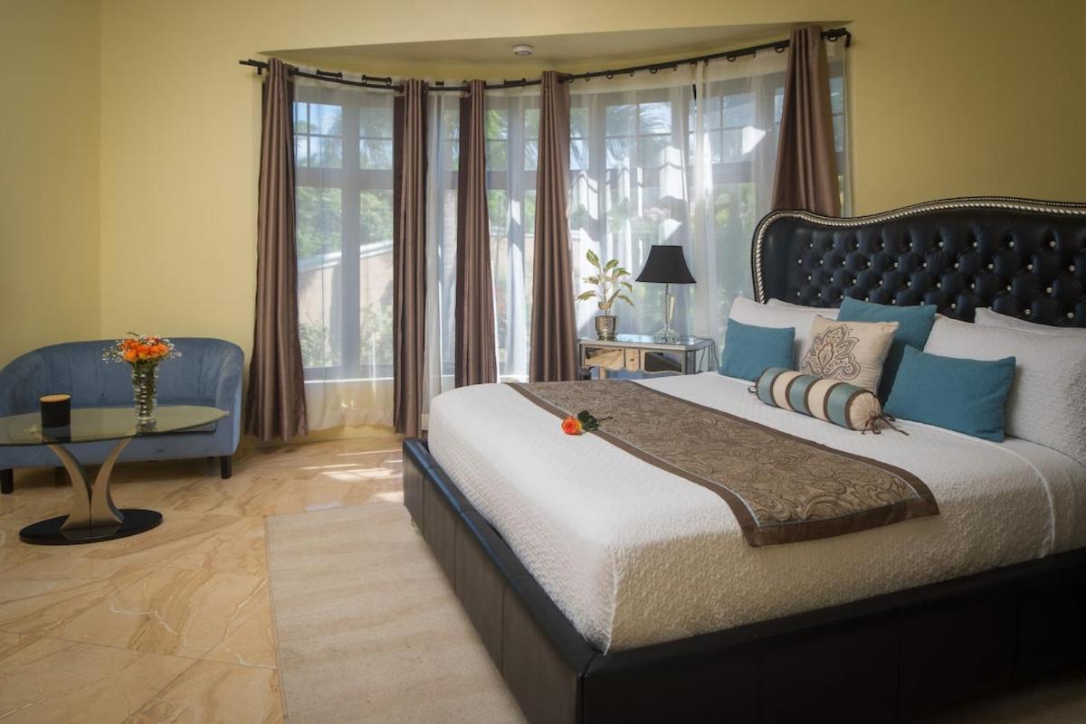 Villa Mimosa Jamaica Exclusive Luxury Stay- Resort Vibe Discovery Bay Zewnętrze zdjęcie